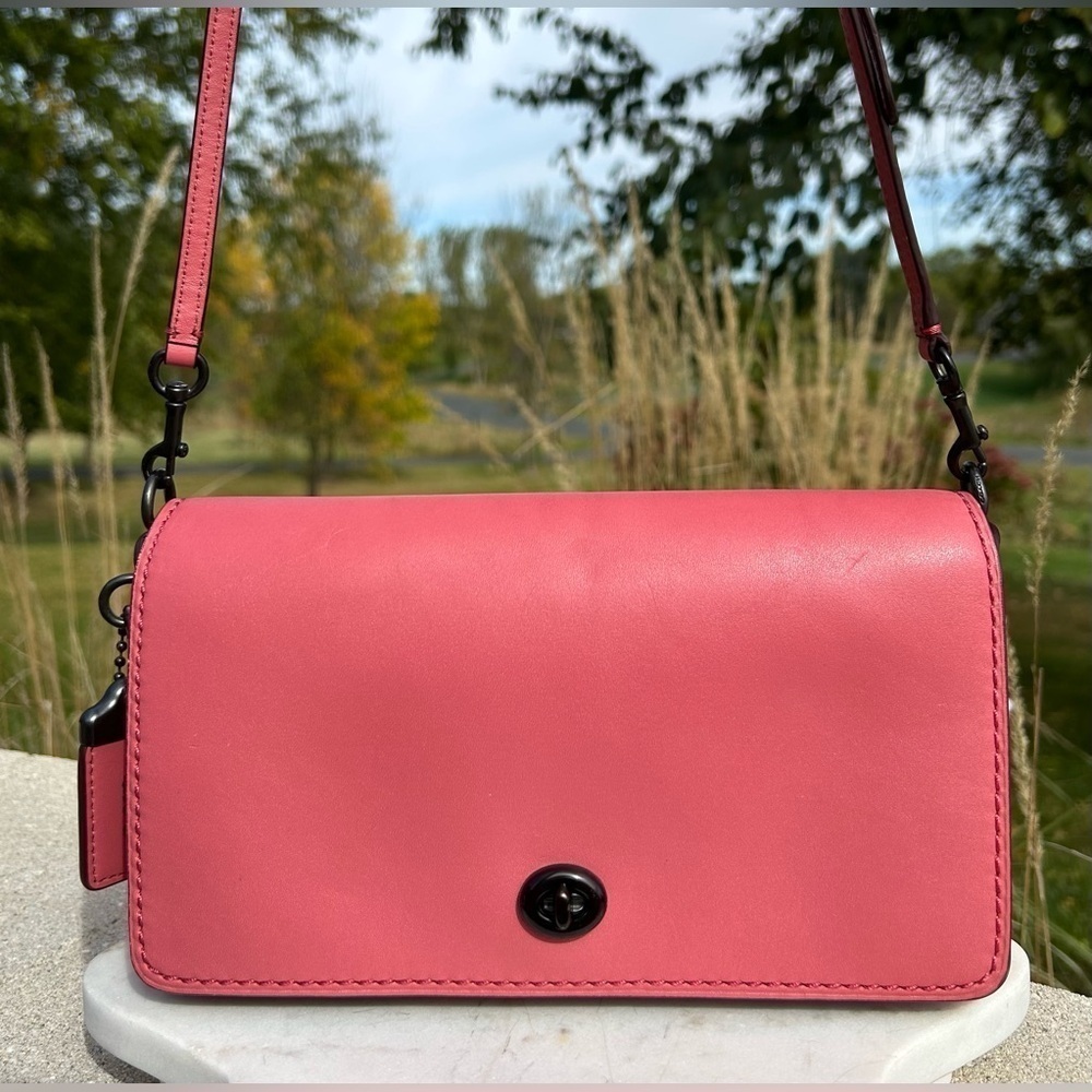 Coach 1941 Dinky Crossbody 20215 Dahlia Pink Rose Calfskin Leather EUC - Picture 5 of 17